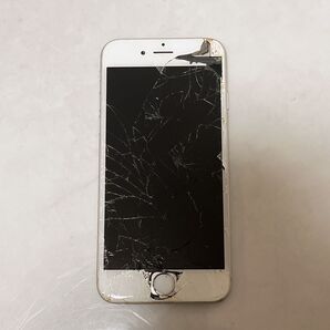iPhone6 SIMロック有 64GB 画面バキバキ シルバー iPhone Apple アップル