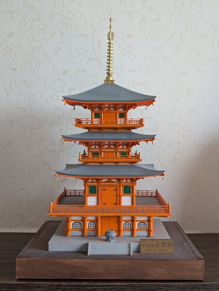 【完成品】woody JOE 木製模型 1/75 青岸渡寺 三重塔