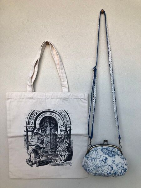 ☆クイーンアリス☆トートバッグ&ディズニーリゾートで購入したがま口ショルダー2点セット