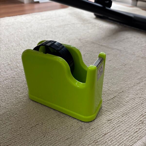 テープカッター グリーン スタイリッシュ
