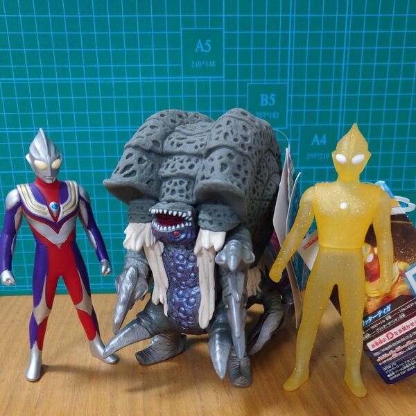 ウルトラマン ウルトラマンティガ グリッターティガ ガタノゾーア 3体セット