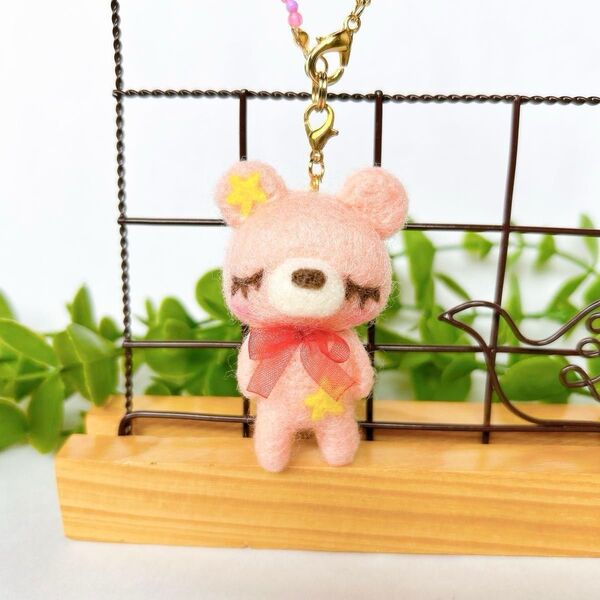 星くまサーモンピンク 羊毛フェルトバッグチャーム ハンドメイド
