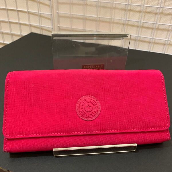 【美品】キプリング 長財布 ロングウォレット 三つ折り財布 大容量 ナイロン ピンク 被せ長財布