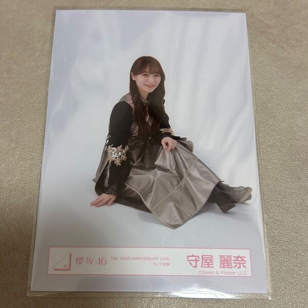 守屋麗奈 座り 4th アニラ 生写真