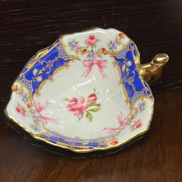 ロイヤルアーデン リーフトレイ 小皿8cm インテリア 豪華金彩 美品