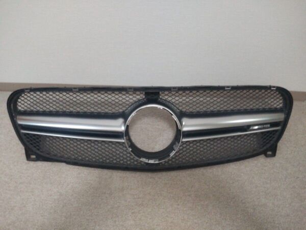 Mercedes-benz/フロントグリル/ベンツ純正/AMG/GLA45/A1568880760/中古品/