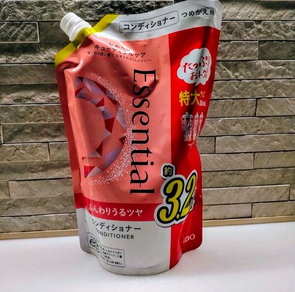 エッセンシャル コンディショナー ふんわりうるツヤ 3.2倍 1080ml