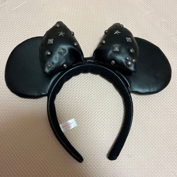 1年ほど前に東京ディズニーランドで購入しました。1度しか使っていないので綺麗な状態です。