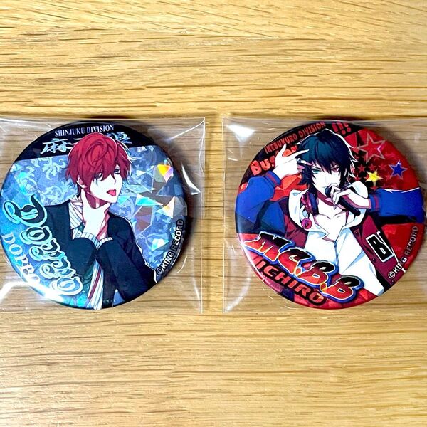 ヒプノシスマイク 観音坂独歩 山田一郎 ホログラム缶バッジ ヒプマイ doppo