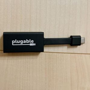 Plugable USB-C - VGA 変換アダプター