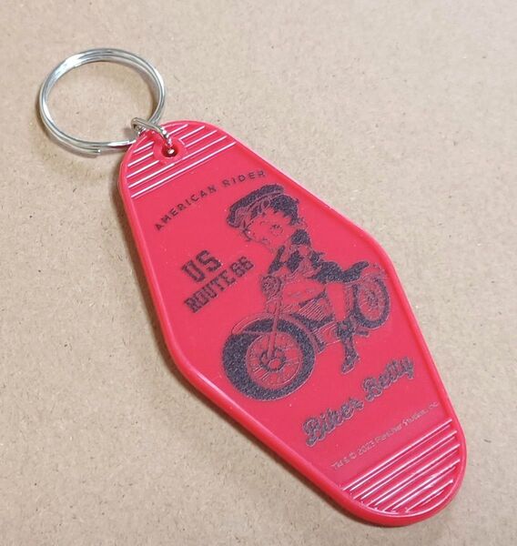 再入荷!!【BETTY BOOP】ベティ ブープ ホテル キーホルダー キーリング /The Main Street …:レッド