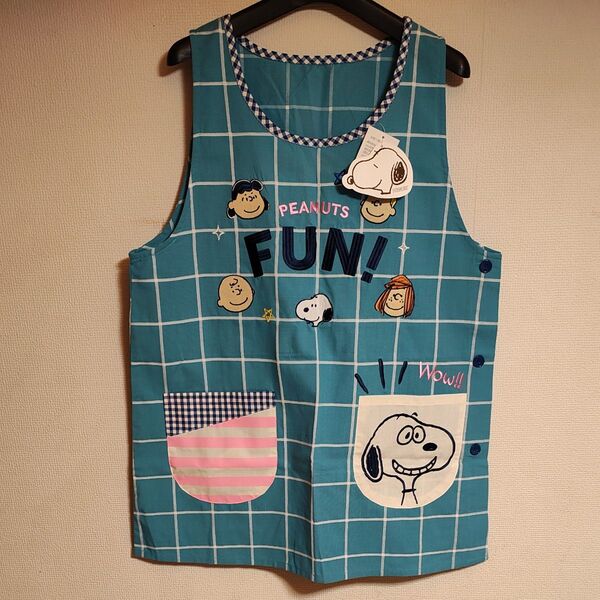新品タグ付き 保育士 エプロン スヌーピー SNOOPY