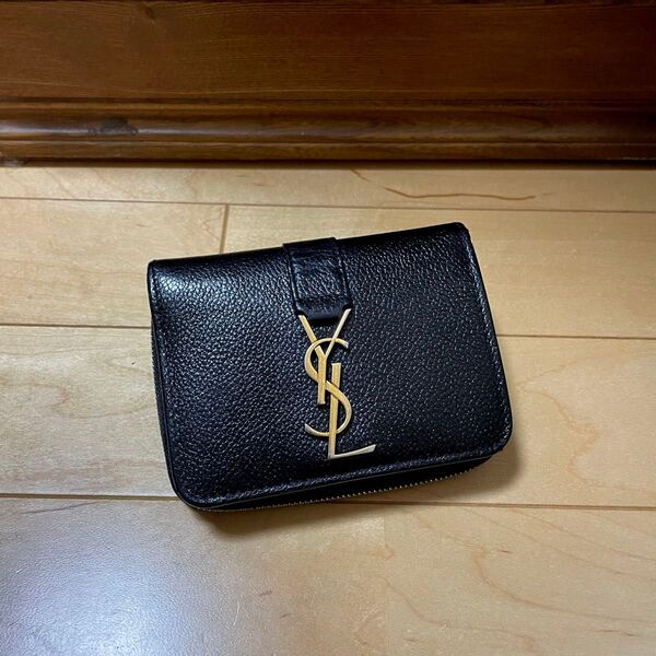 ○SAINT LAURENT 折り財布 金属YSL キャビアスキン