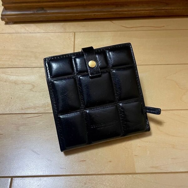 BOTTEGA VENETA マキシイントレチャート 財布