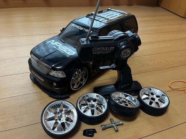 リンカーンナビゲーター ラジコン