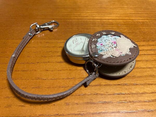 ルーペ付き懐中時計★Lead Watch★
