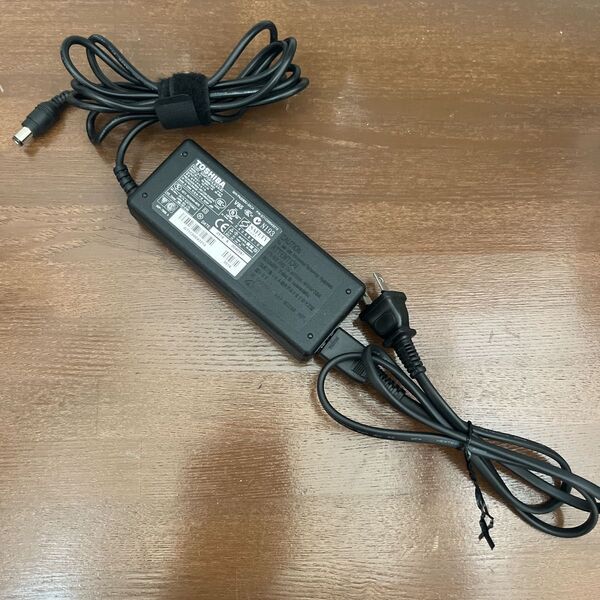 【純正品】東芝 ACアダプタ PA3283U-34CA ノートパソコン ケーブル