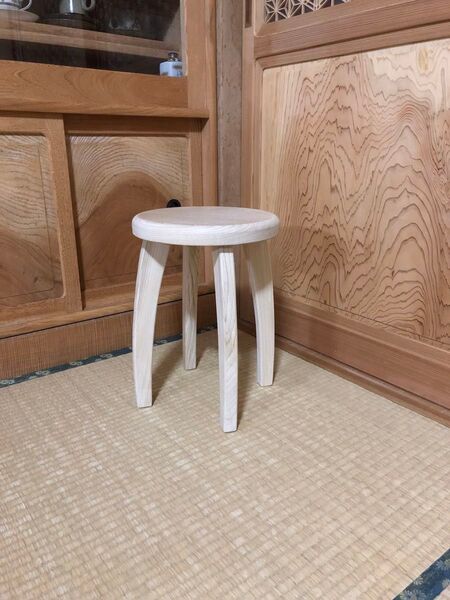 1178建具屋一筋58年のおじいちゃんの手作りスツール、イス、せん 天然無垢材 丸椅子