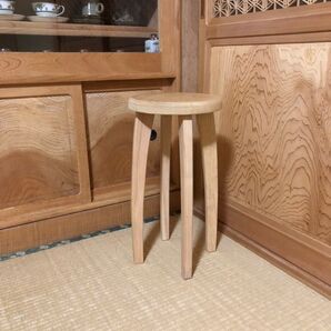1188 建具屋一筋58年のおじいちゃんの手作りスツール、イス☆けやき 店舗什器 無垢材 花台 展示台