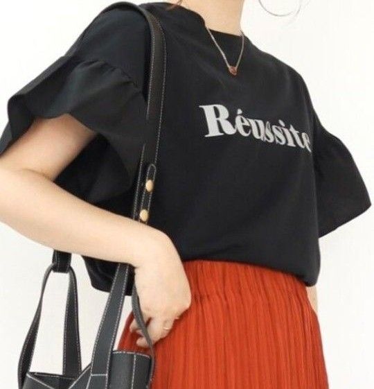 tera ロゴ フリル Tシャツ