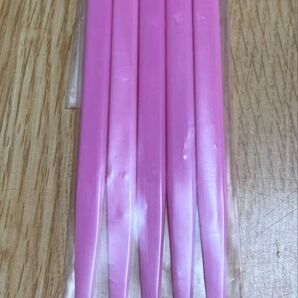 ピンクのヘラ 青のヘラ スパチュラ 混ぜ棒