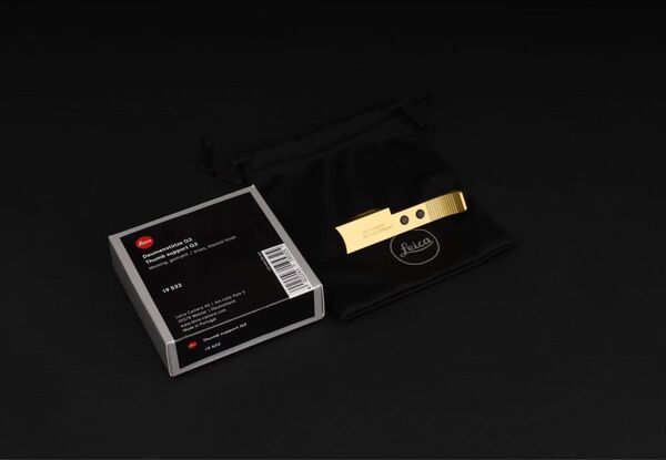 【新品、元箱付き】Leica ライカ Q3用 サムレスト 元箱付き ゴールド