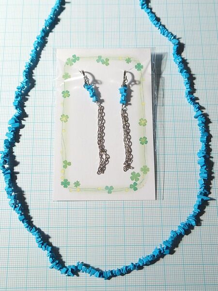 天然石 ターコイズさざれのイヤリングとネックレスセット シルバー1ペア 真鍮製クリップ ハンドメイド