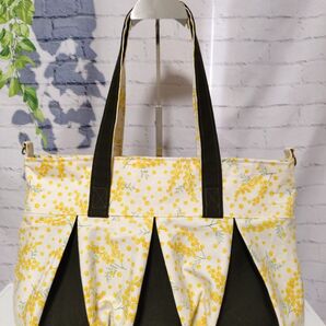 春の花ミモザのA4サイズタック入りバッグ ハンドメイド