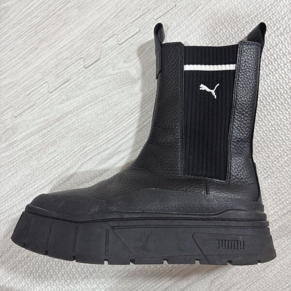 PUMAブーツ GYDAコラボ