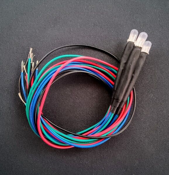 エーモン工業 amon 2904 5mm 砲弾型 RGBカラーLEDライト DC12V車用 3本②