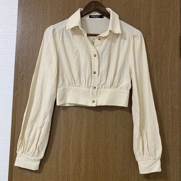 SHEIN MOD ショート丈トップス クリーム色 Sサイズ