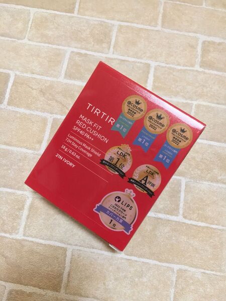 新品未開封 TIRTIR クッションファンデ RED 赤 21N アイボリー 通常サイズ