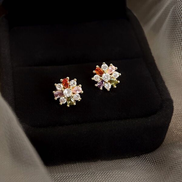 ピアス フラワー 花 ゴールド シンプル カラフル 小さめ おしゃれ 高級感 上品 高見え かわいい キラキラ ギフト