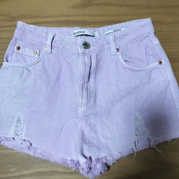 Bershka デニムショートパンツ EUR34