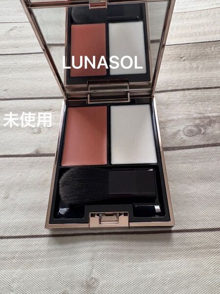 未使用 LUNASOL GLOW BLUSH EX04 クリスタルメロウ ルナソル チーク ハイライト