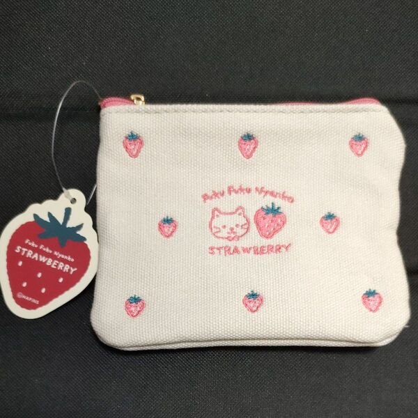 新品タグ付き 未使用 ハピンズ ふくふくにゃんこ しろたま いちごティッシュポーチ ねこ キャラクター 苺 新商品 かわいい