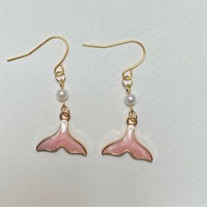 クジラのしっぽ ピアス ハンドメイド 海