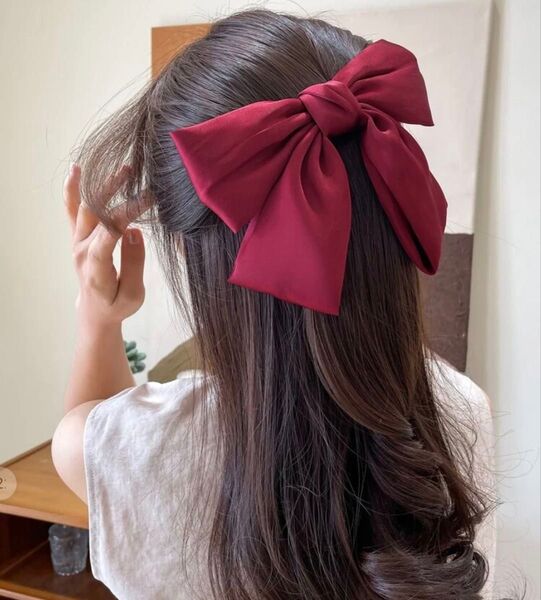 リボンバレッタ ビッグリボン ヘアピン レッド 赤 ヘアアクセサリー サテン ヘアアクセサリーリボンバレッタ 可愛い 髪留め