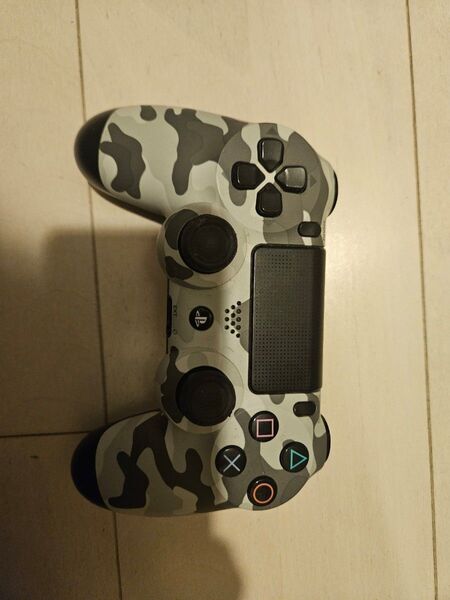 DUALSHOCK4 アーバン カモ ジャンク