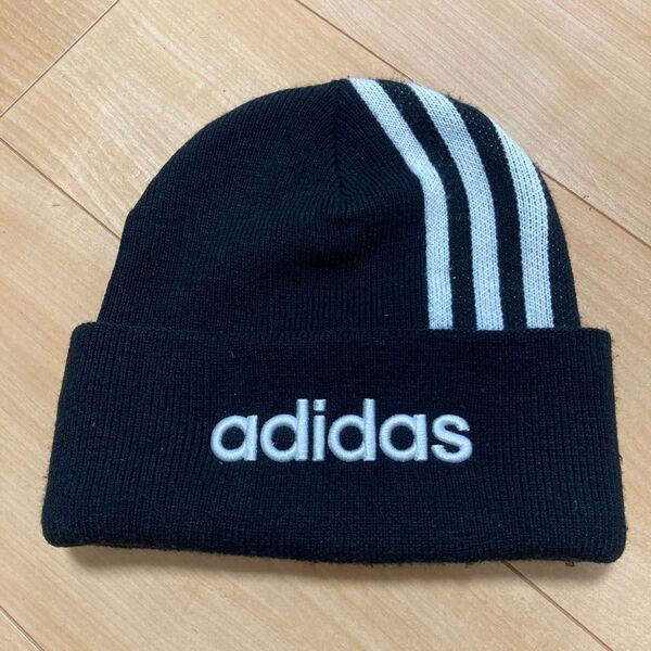 adidas アディダス ニット帽 ブラック×ホワイト ロゴ入り