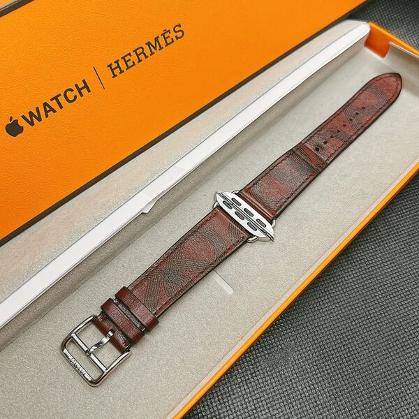 Apple Watch Hermes レザーバンド 38-41mm サーキットルージュ