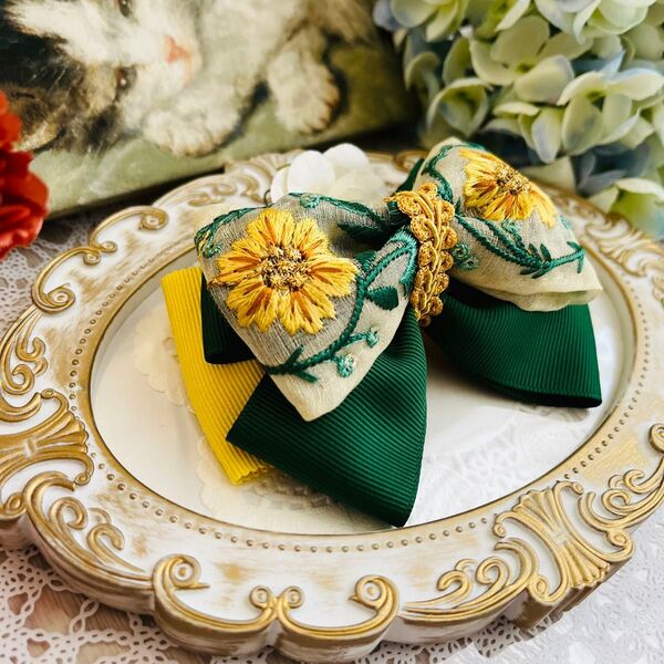 ハンドメイド インド刺繍リボン バレッタ ヘアクリップ ヘアアクセサリー 花柄 リボン 大人かわいい バッグチャーム しおり