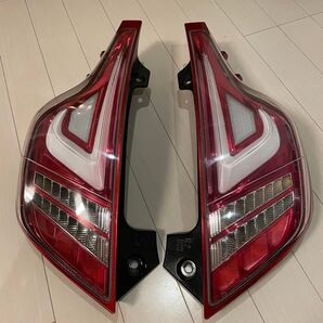 超美品 ヴァレンティ NHP10 アクア LED テールランプ シーケンシャルウインカー