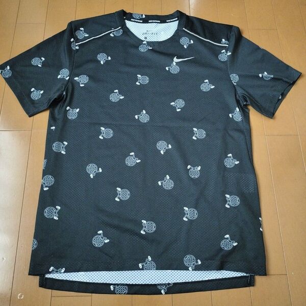 NIKE DRI-FIT Tシャツ
