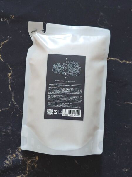 IKUE フローラルトリートメント 450ml