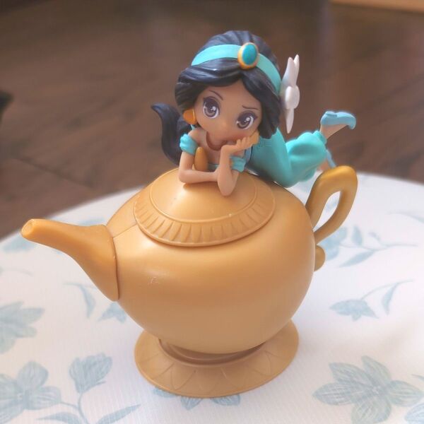 カプセルトイ フィギュア ディズニー プリンセス アラジン ジャスミン