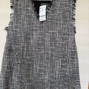 カットソーベスト ジレ ツイード調ボタン使い