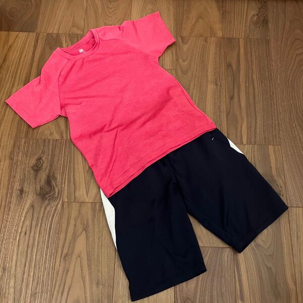 130cm 運動着 Tシャツと短パンをセットで Tシャツはユニクロ