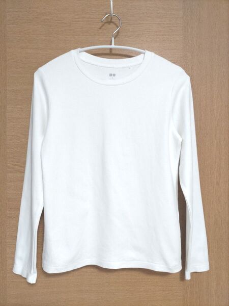 ユニクロ クルーネック 長袖TシャツSサイズ