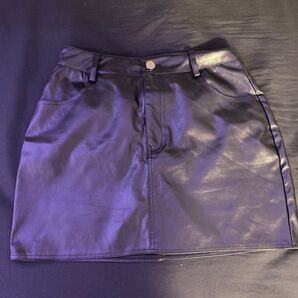 フェイクレザースカートブラック